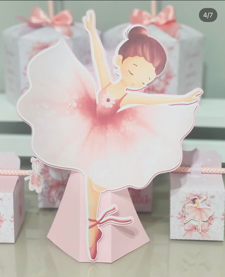Kit festa personalizado tema bailarina, feito pela Craftare Ateliê